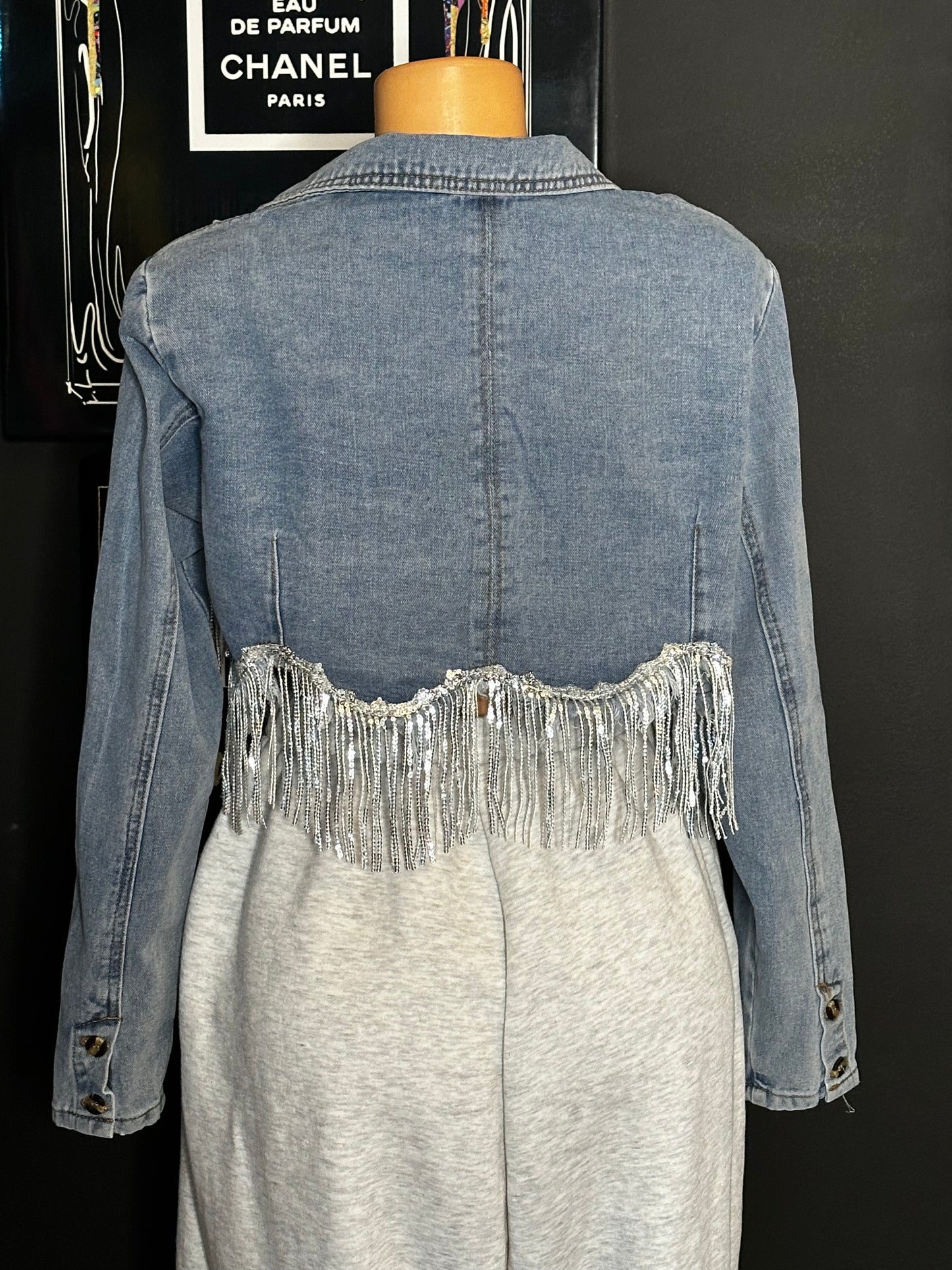 Cropped denim jacket-Large