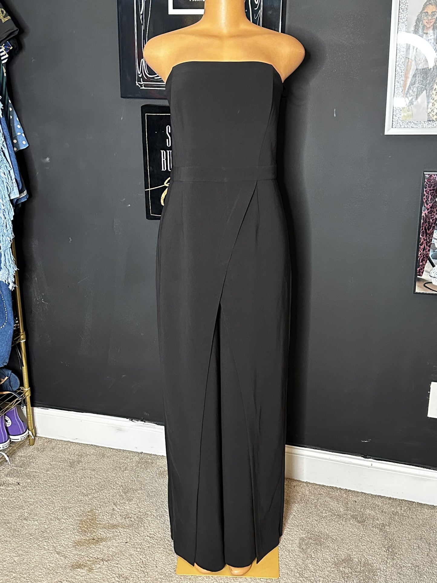 Black House White Market-14