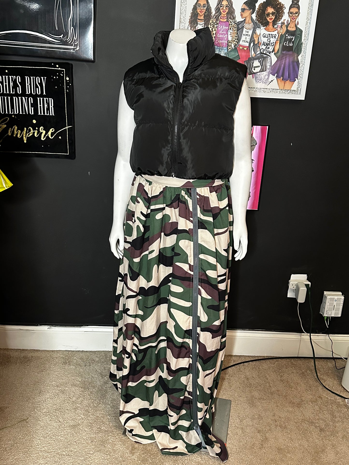 Boutique maxi skirt-L