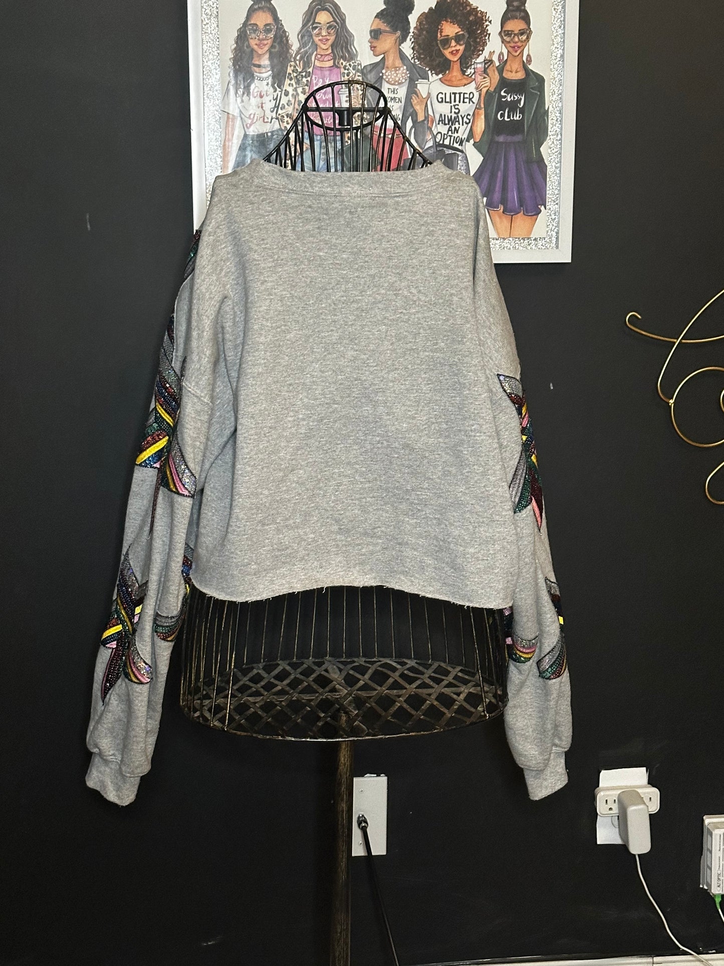 Cropped sweater (XL)