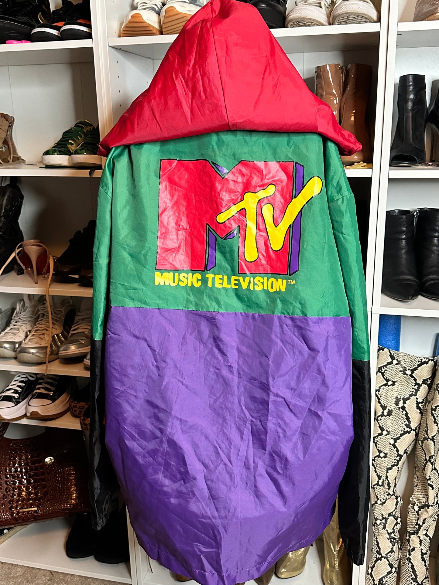 MTV windbreaker